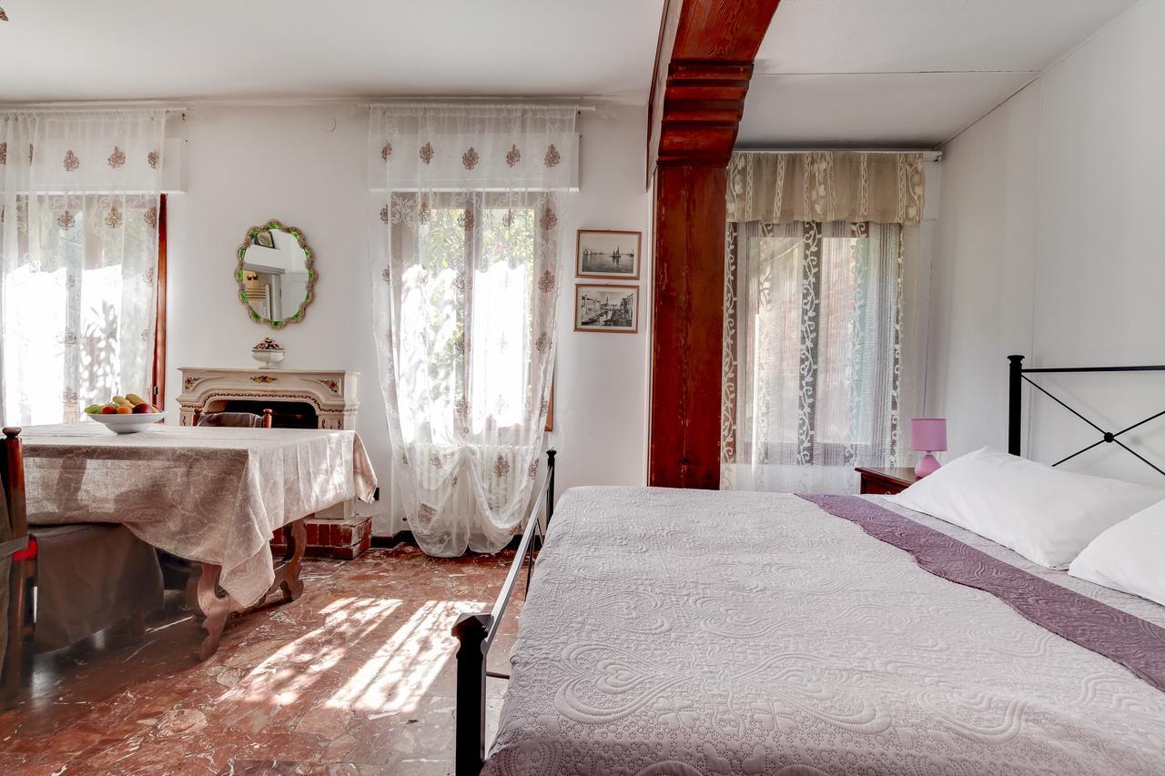 Casa Di Sara Bed & Breakfast Venesia Bagian luar foto