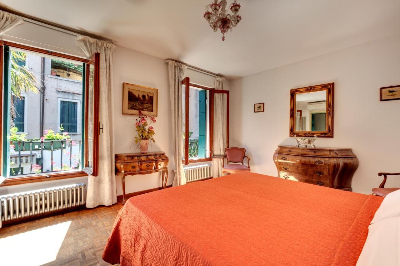 Casa Di Sara Bed & Breakfast Venesia Bagian luar foto