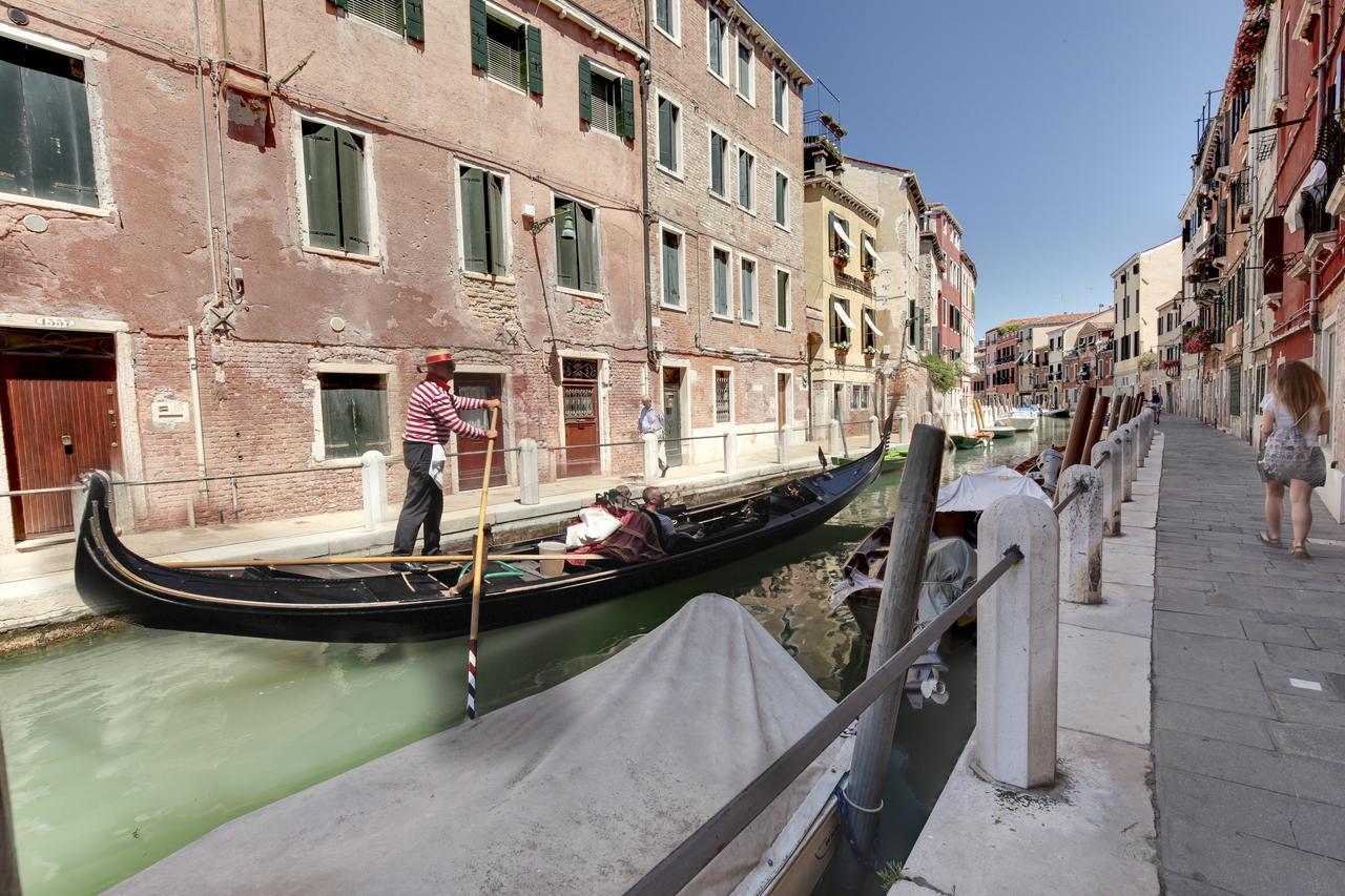 Casa Di Sara Bed & Breakfast Venesia Bagian luar foto